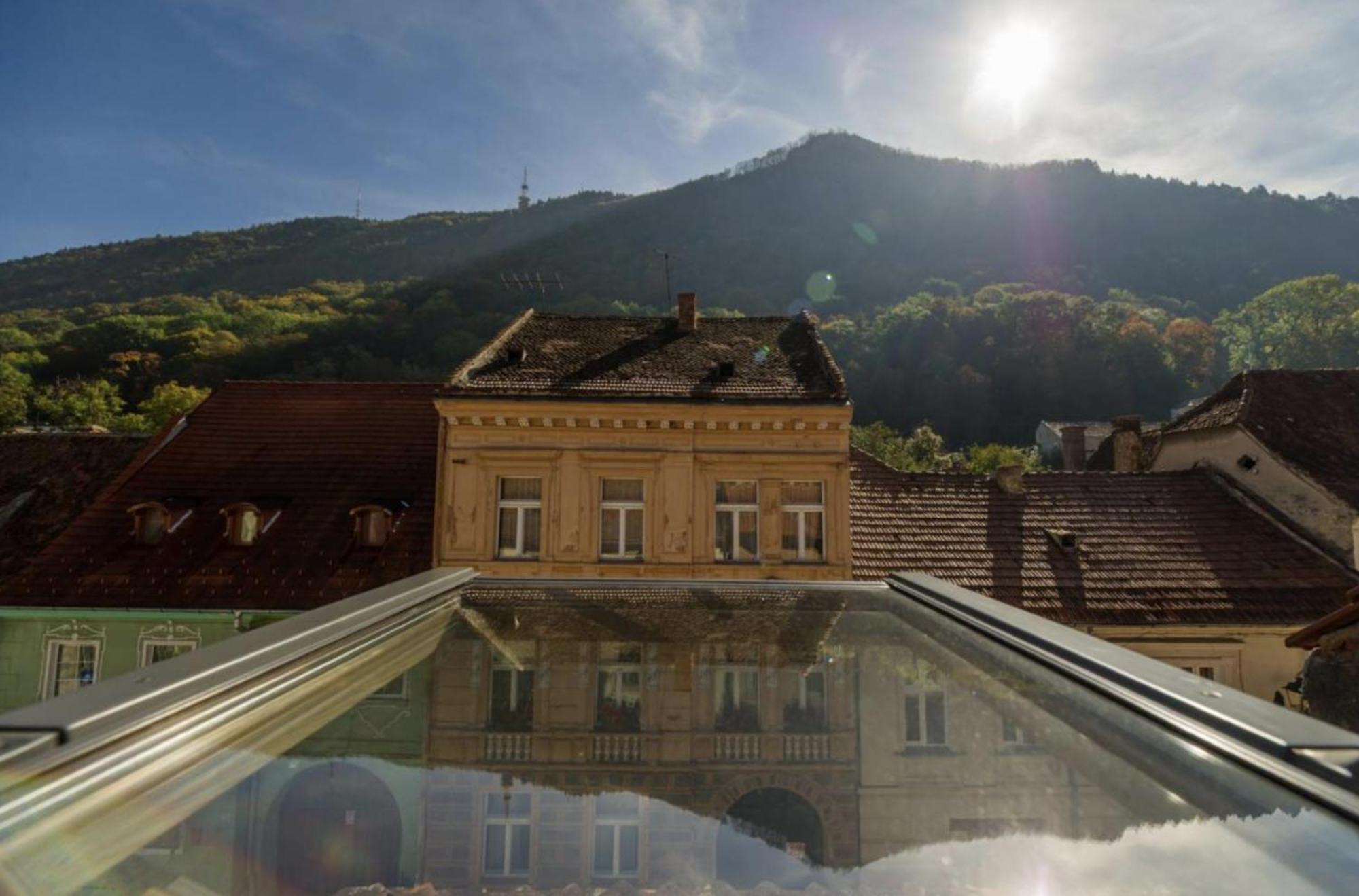 Rooftop Proprety With Large Terrace & Stunning Views - Braşov Buitenkant foto