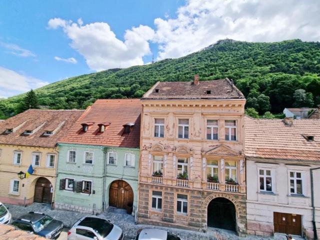 Rooftop Proprety With Large Terrace & Stunning Views - Braşov Buitenkant foto